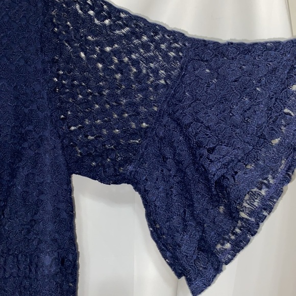 ROZ & ALI WO SIZE 22 NAVY LASER CUT-CROCHET LOOK BELL SLEEVES  FULLY LINED EUC - Picture 5 of 14